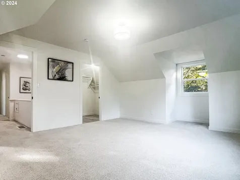 14723 SE Bush Street Portland OR 97236