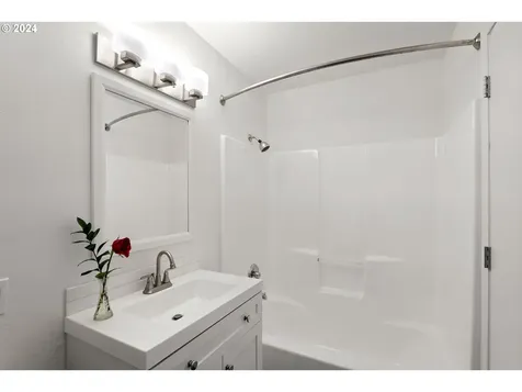 5406 SW Dominie Court Beaverton OR 97078