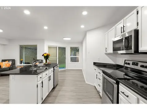 5406 SW Dominie Court Beaverton OR 97078