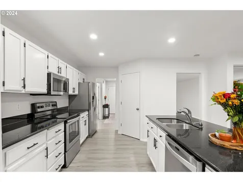 5406 SW Dominie Court Beaverton OR 97078