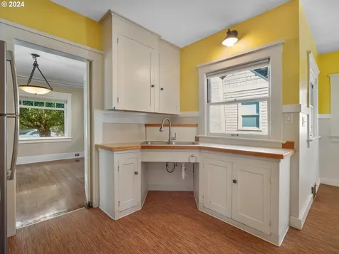 4104 N Longview Avenue Portland OR 97217