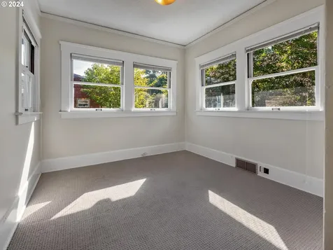 4104 N Longview Avenue Portland OR 97217