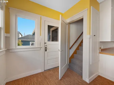 4104 N Longview Avenue Portland OR 97217