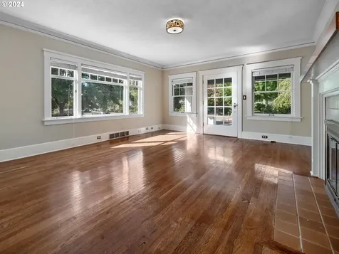 4104 N Longview Avenue Portland OR 97217