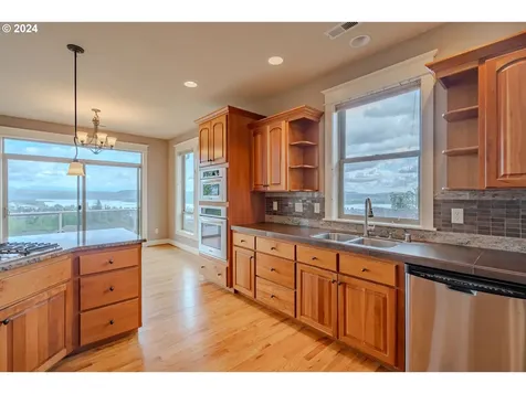 2866 W 2nd Street Washougal WA 98671