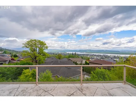 2866 W 2nd Street Washougal WA 98671