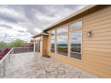 2866 W 2nd Street Washougal WA 98671