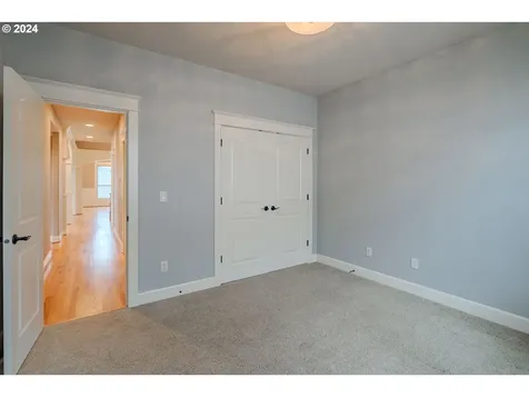 2866 W 2nd Street Washougal WA 98671