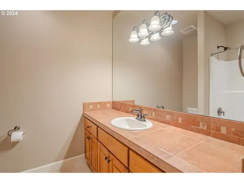 2866 W 2nd Street Washougal WA 98671