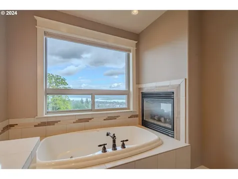 2866 W 2nd Street Washougal WA 98671