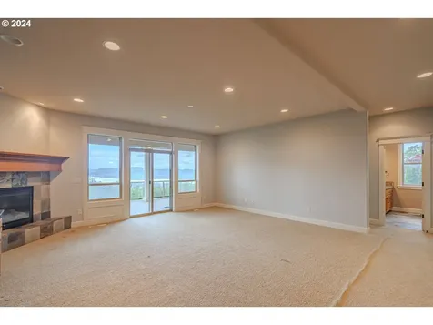 2866 W 2nd Street Washougal WA 98671