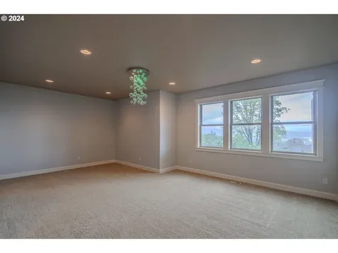 2866 W 2nd Street Washougal WA 98671