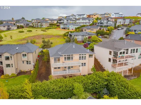 2866 W 2nd Street Washougal WA 98671