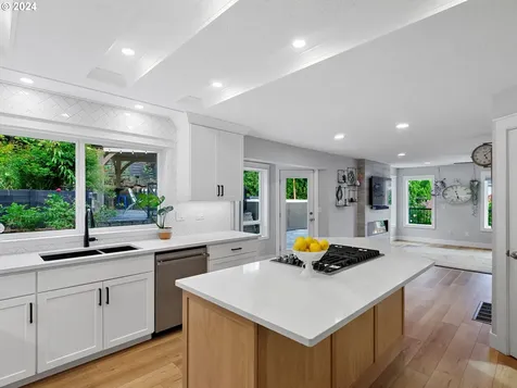 12522 Se 127th Court Happy Valley OR 97086