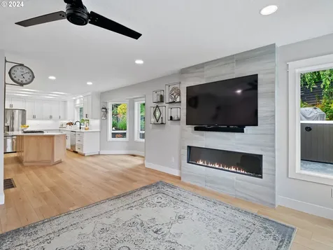 12522 Se 127th Court Happy Valley OR 97086