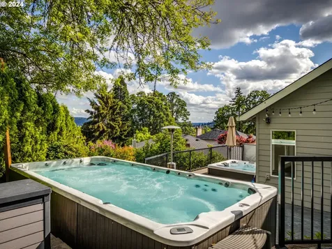 12522 Se 127th Court Happy Valley OR 97086