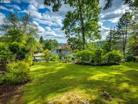 12522 Se 127th Court Happy Valley OR 97086