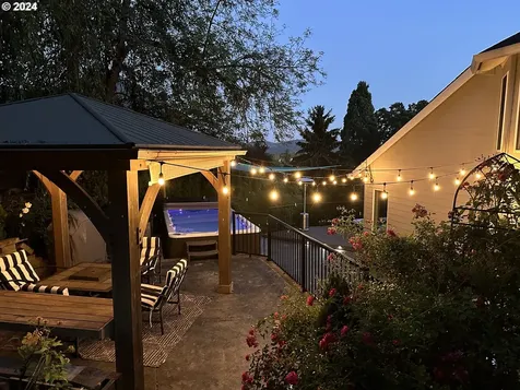 12522 Se 127th Court Happy Valley OR 97086