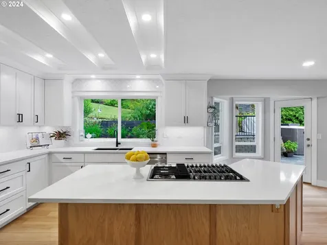 12522 Se 127th Court Happy Valley OR 97086