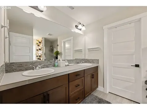 2213 Ne Brendan Circle Vancouver WA 98663
