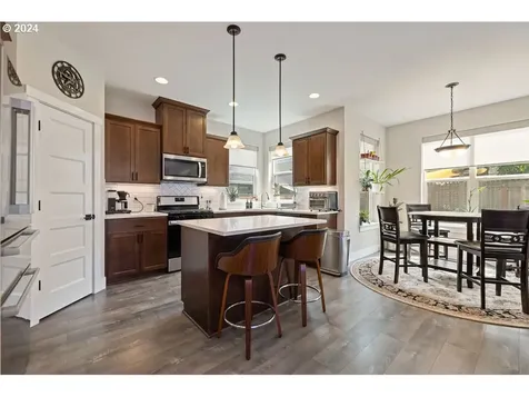 2213 Ne Brendan Circle Vancouver WA 98663