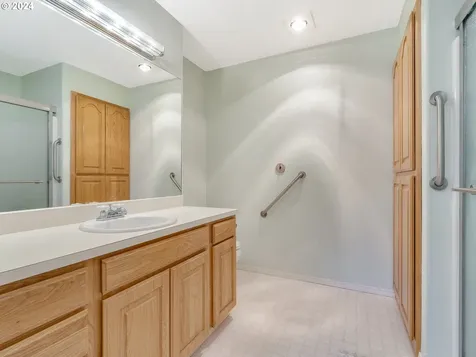 13204 Ne 46th Street Vancouver WA 98682
