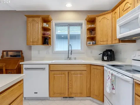 13204 Ne 46th Street Vancouver WA 98682