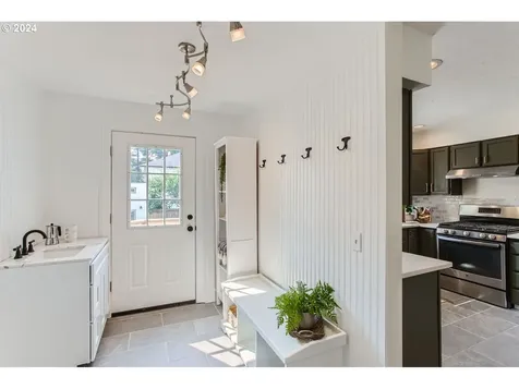 10841 Sw 63rd Avenue Portland OR 97219
