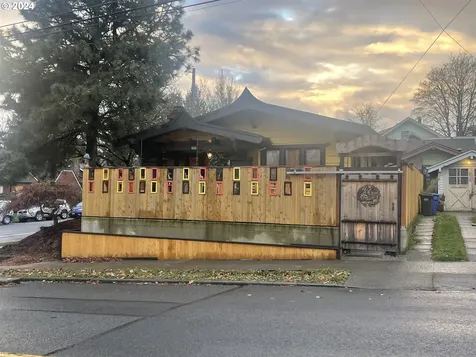 235 SE 20th Avenue Portland OR 97214