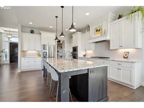729 N 12th Court Ridgefield WA 98642