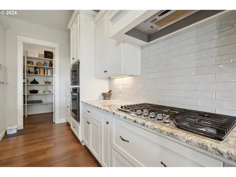 729 N 12th Court Ridgefield WA 98642