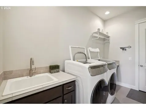 729 N 12th Court Ridgefield WA 98642