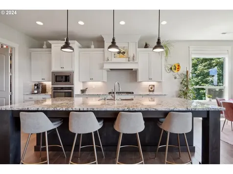 729 N 12th Court Ridgefield WA 98642