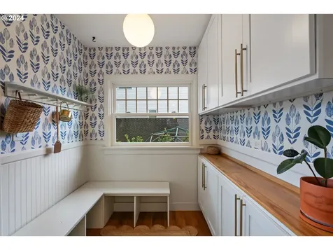 3721 Ne 35th Avenue Portland OR 97212