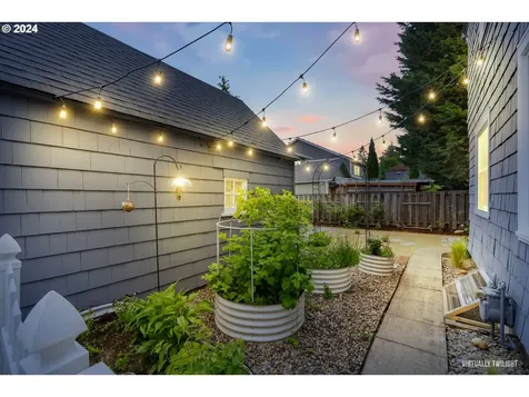 3721 Ne 35th Avenue Portland OR 97212