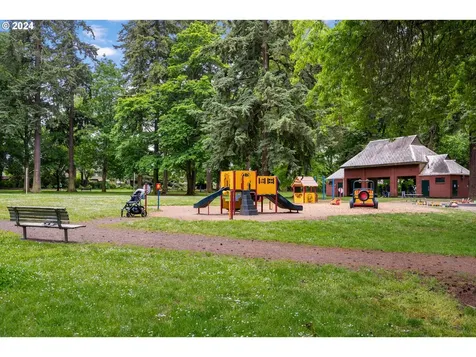 3721 Ne 35th Avenue Portland OR 97212
