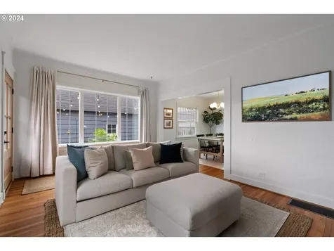 3721 Ne 35th Avenue Portland OR 97212