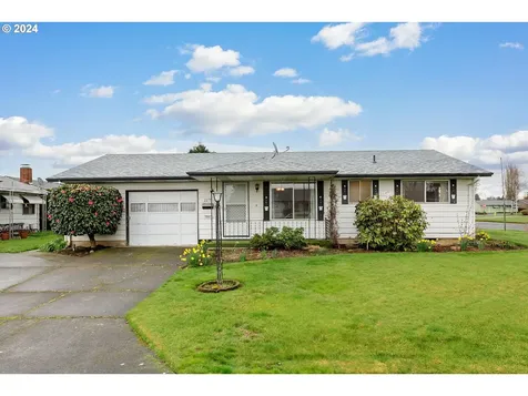 2275 Country Club Terrace Woodburn OR 97071