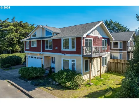 205 Nw Fayette Street Waldport OR 97394