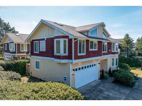 205 Nw Fayette Street Waldport OR 97394