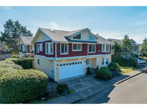 205 Nw Fayette Street Waldport OR 97394