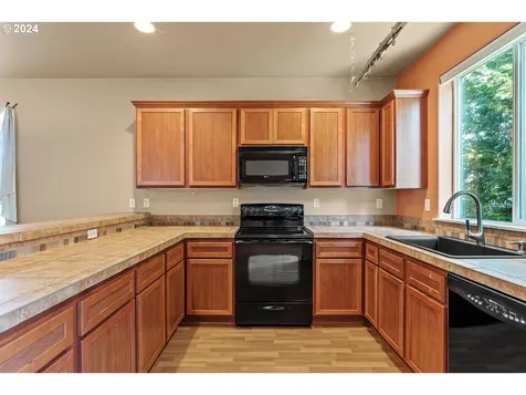 7806 Sw Water Parsley Lane Portland OR 97224