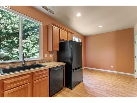 7806 Sw Water Parsley Lane Portland OR 97224