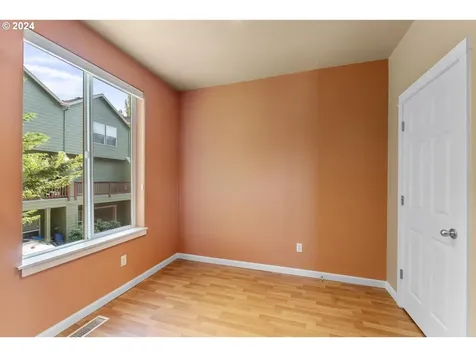 7806 Sw Water Parsley Lane Portland OR 97224