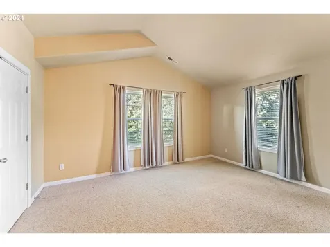 7806 Sw Water Parsley Lane Portland OR 97224