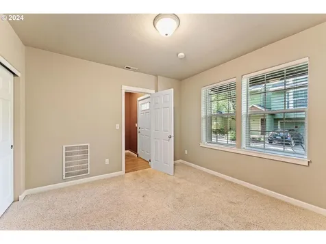 7806 Sw Water Parsley Lane Portland OR 97224