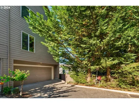 7806 Sw Water Parsley Lane Portland OR 97224
