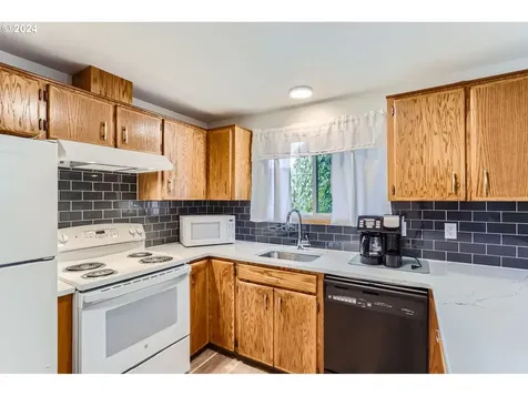 4559 Sw 164th Place Beaverton OR 97078