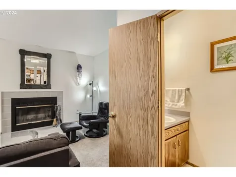 4559 Sw 164th Place Beaverton OR 97078