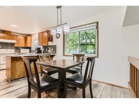 4559 Sw 164th Place Beaverton OR 97078